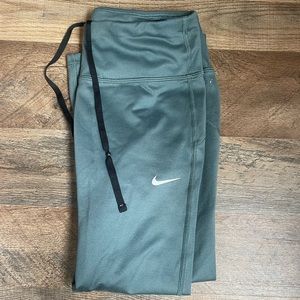 Size small Nike leggings